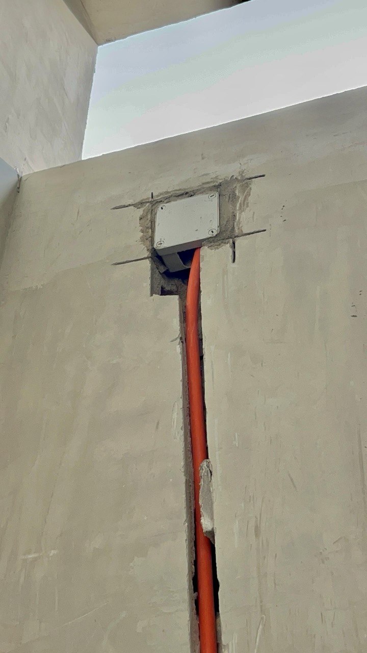 Passage de Gaines Électriques Encastrées